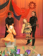 Кукол из лыка и бересты представляют на фестивале «Золотой ключик».